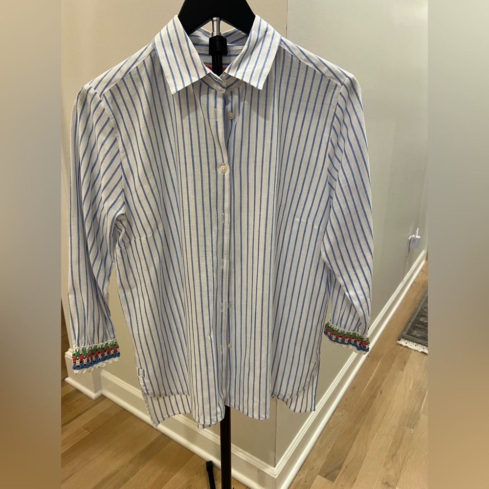 Vilagallo Blue and White Striped Button Down Shirt (Sz 40)